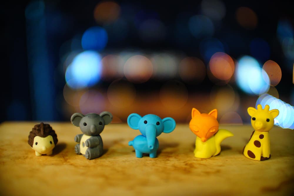 Figurines